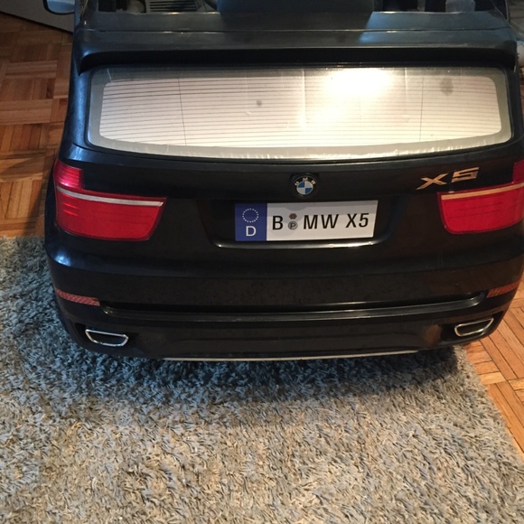 Ride-On Kids Car BMW X5 6V Battery Powered Toy - Picture 5 of 8